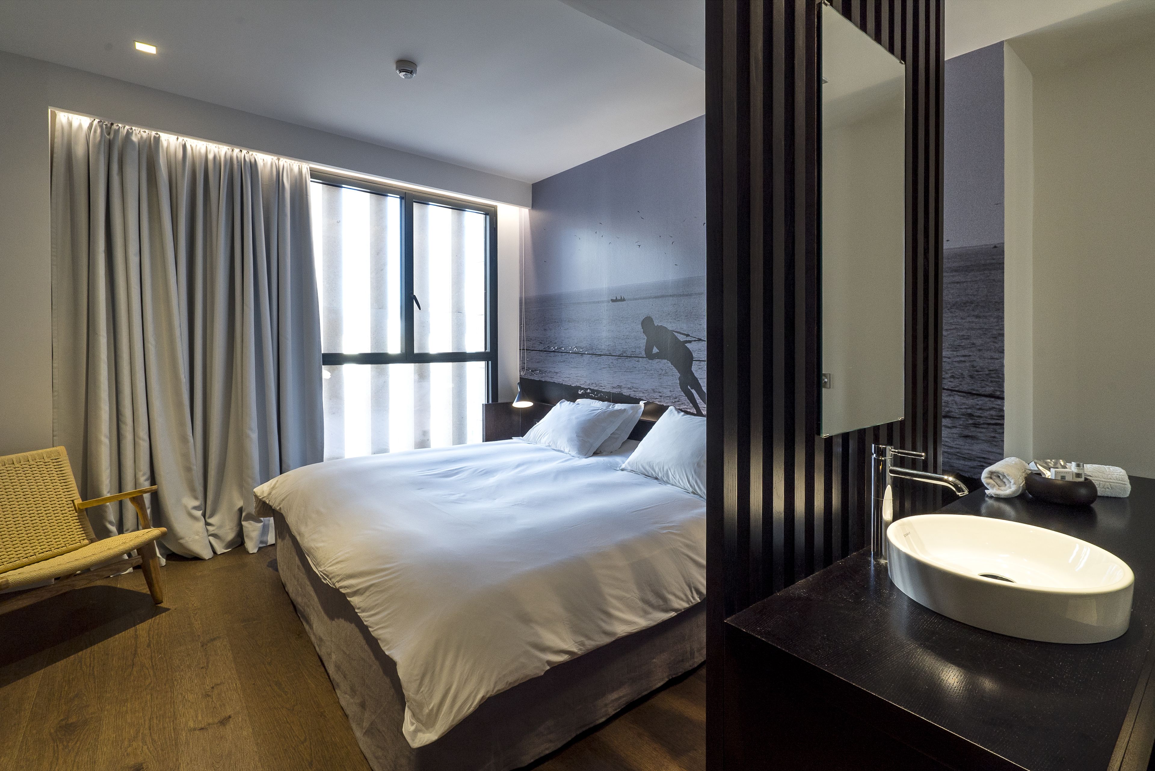 1 bedroom, frette italian sheets, premium bedding, down duvets