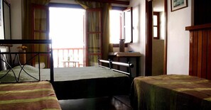 Badkamer met wastafel