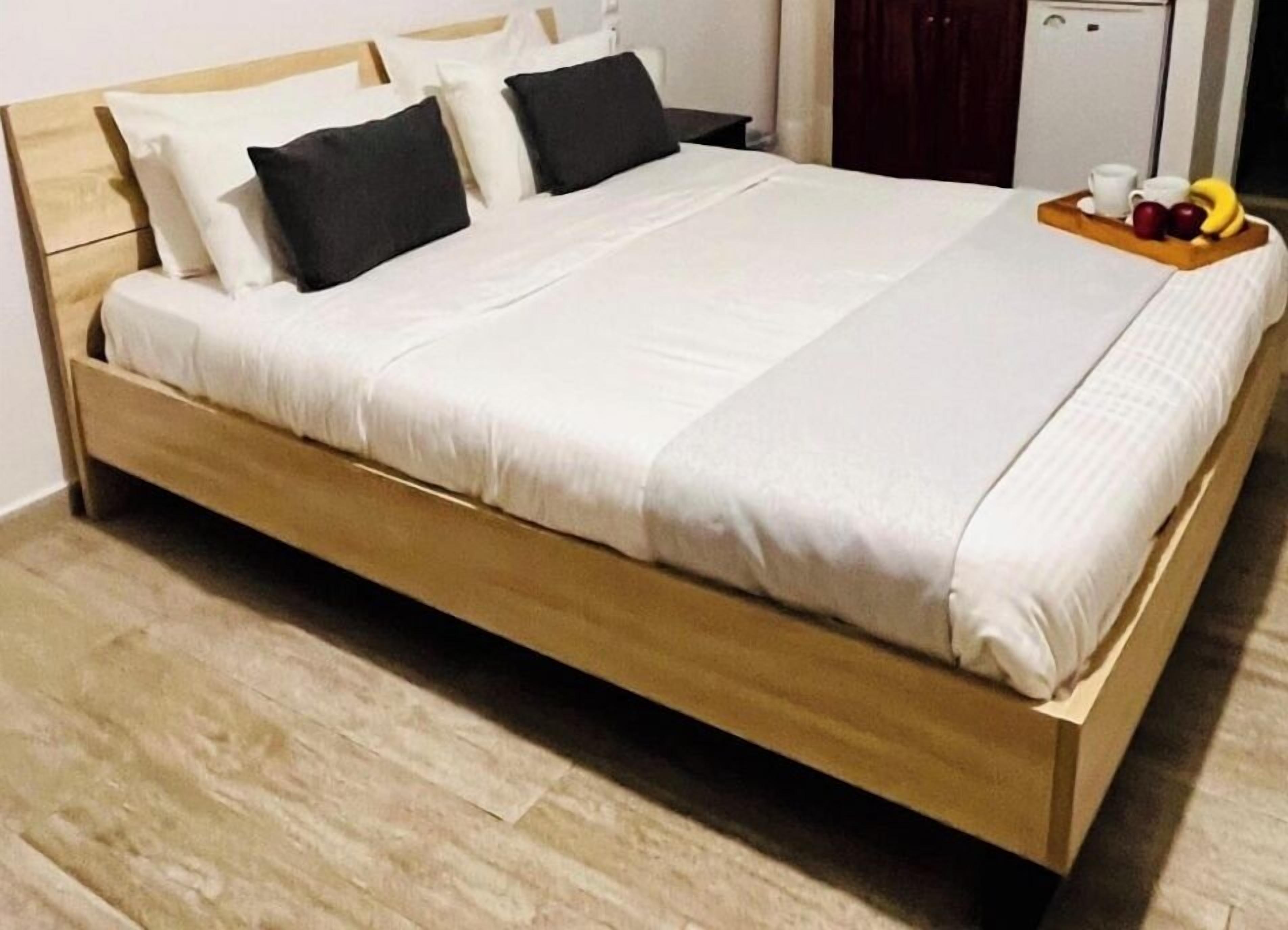 Minibar, kostenloses WLAN, Bettwäsche