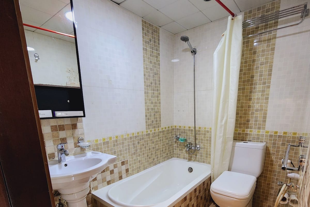 Saç kurutma makinesi, terlik, bide, havlu