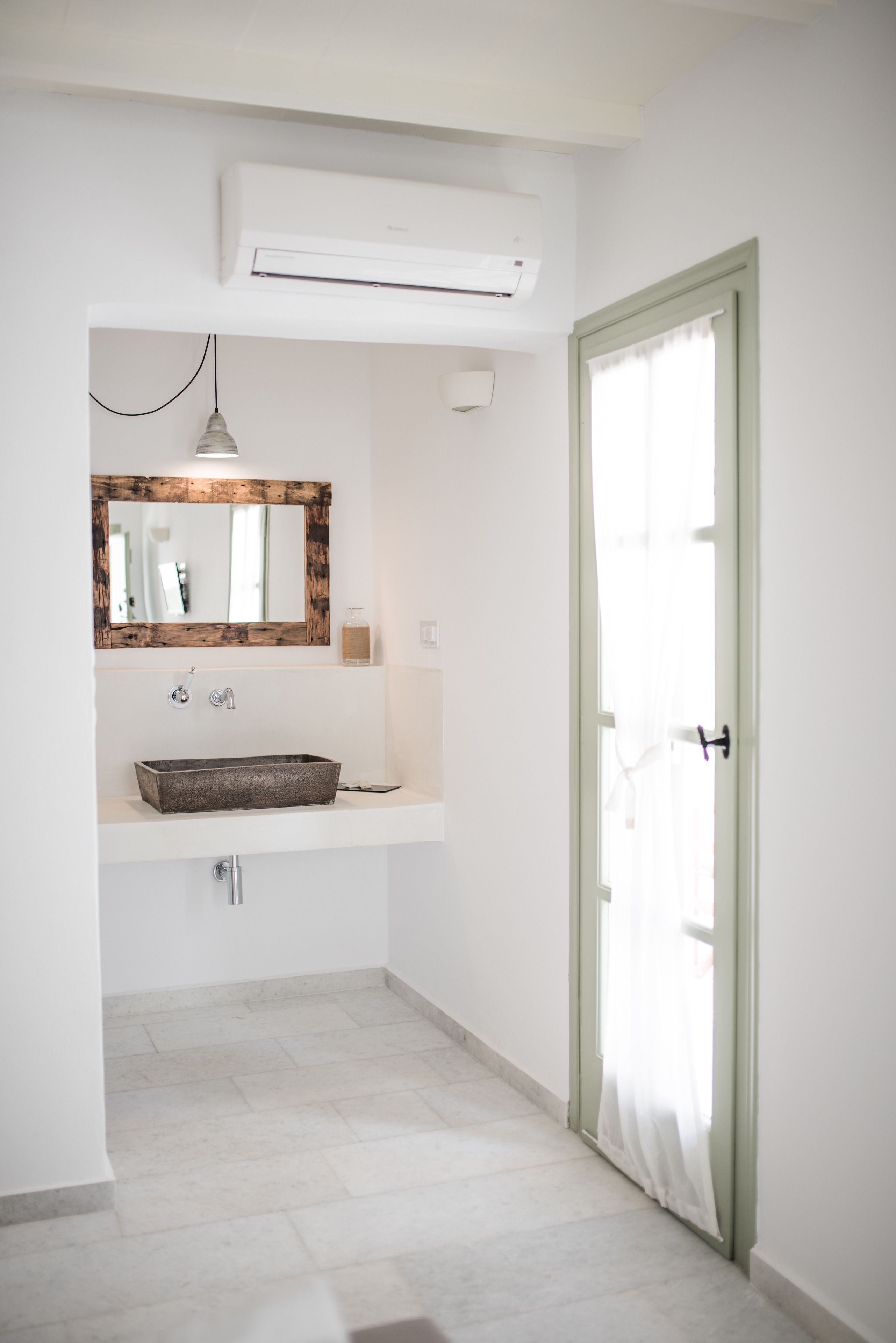 Photo - Nastasia Village