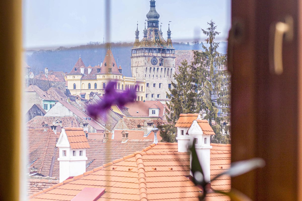 presidential suite, multiple beds | 1 bedroom, pillow-top beds, minibar, in-room safe