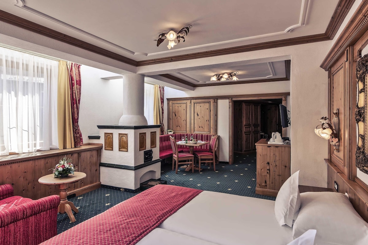 Pillow-top beds, minibar, in-room safe, desk