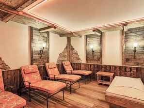 Sauna, banyera d'hidromassatge i bany turc 