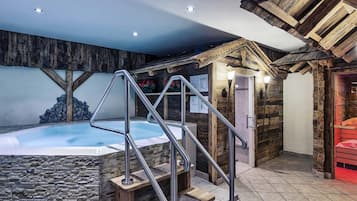 Sauna seca, banheira de hidromassagem, sauna a vapor