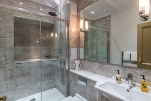 Classic Garden Room | Bathroom