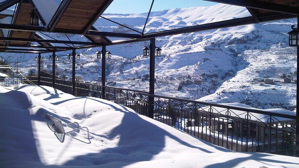 Terrace/patio - Hotel Chbat (Bcharré)