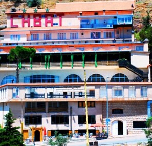 Exterior - Hotel Chbat (Bcharré)