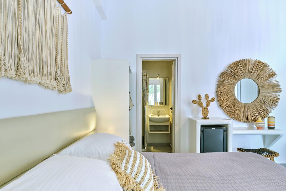 Family Room, 1 Bedroom, Terrace, Courtyard Area | 1 bedroom, Egyptian cotton sheets, premium bedding, pillowtop beds