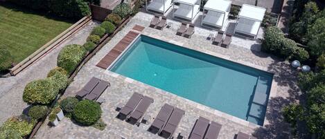 Outdoor pool, pool loungers