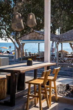 View from property - Makris Beach Hotel (Santorini)
