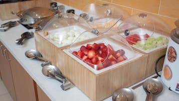 Free daily continental breakfast