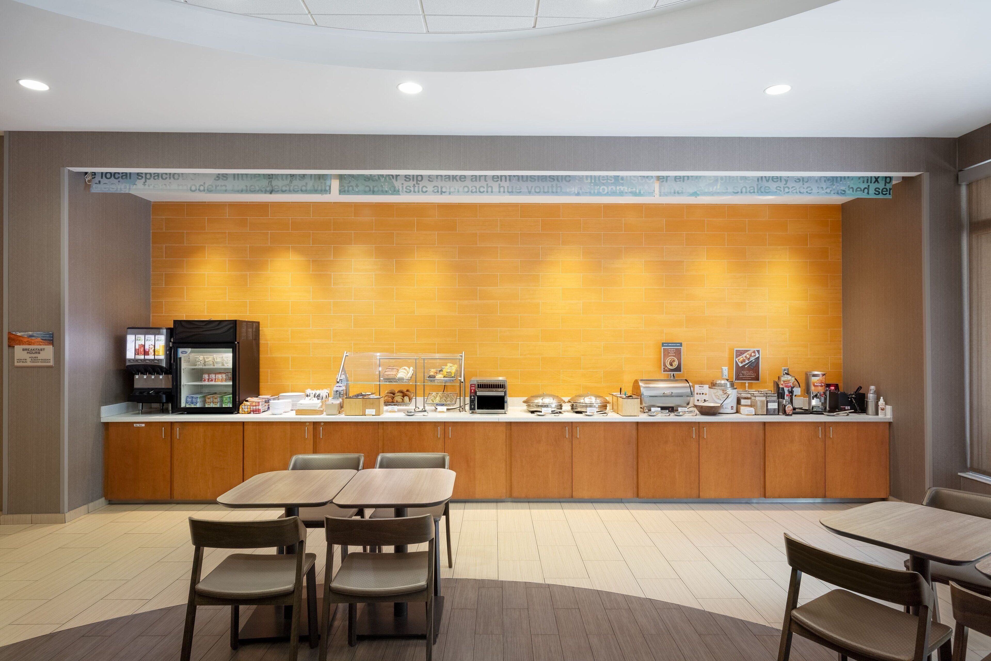 free daily continental breakfast