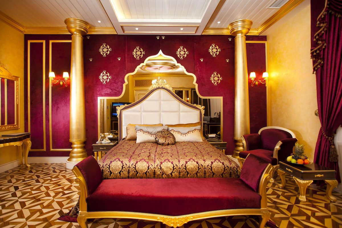 Suite | Biancheria da letto di alta qualità, minibar, una cassaforte in camera