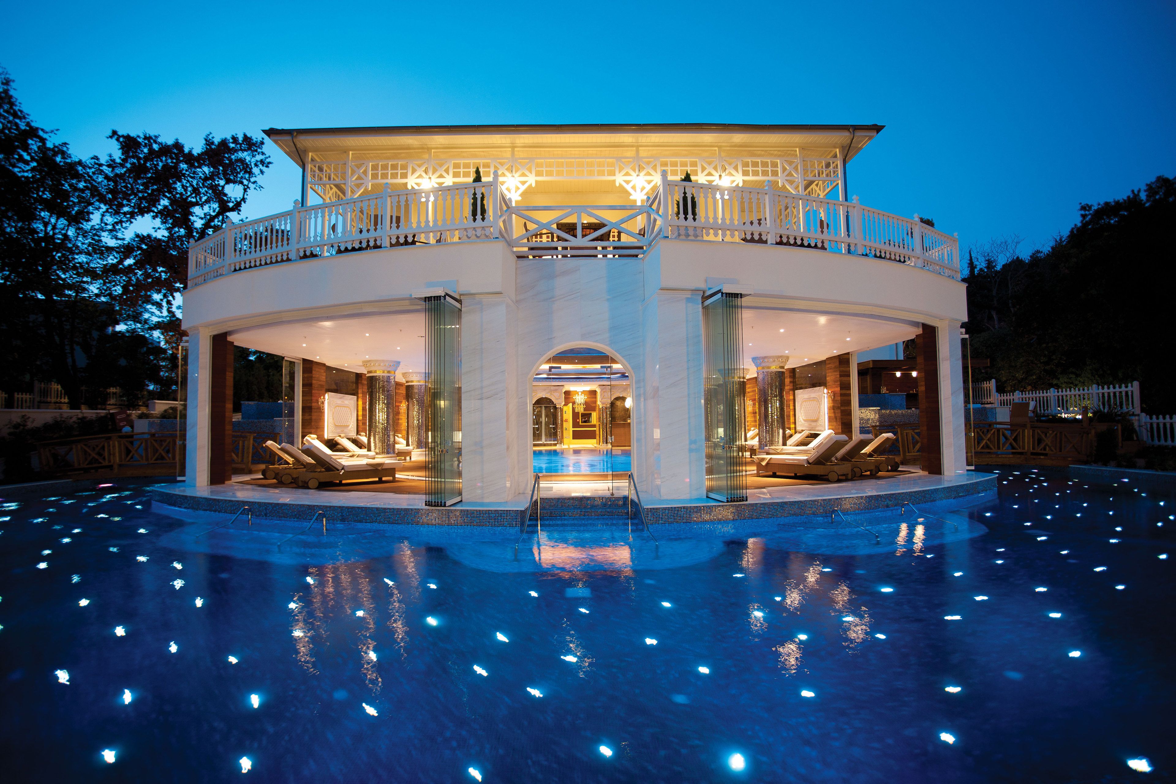 Indoor pool, outdoor pool, pool loungers