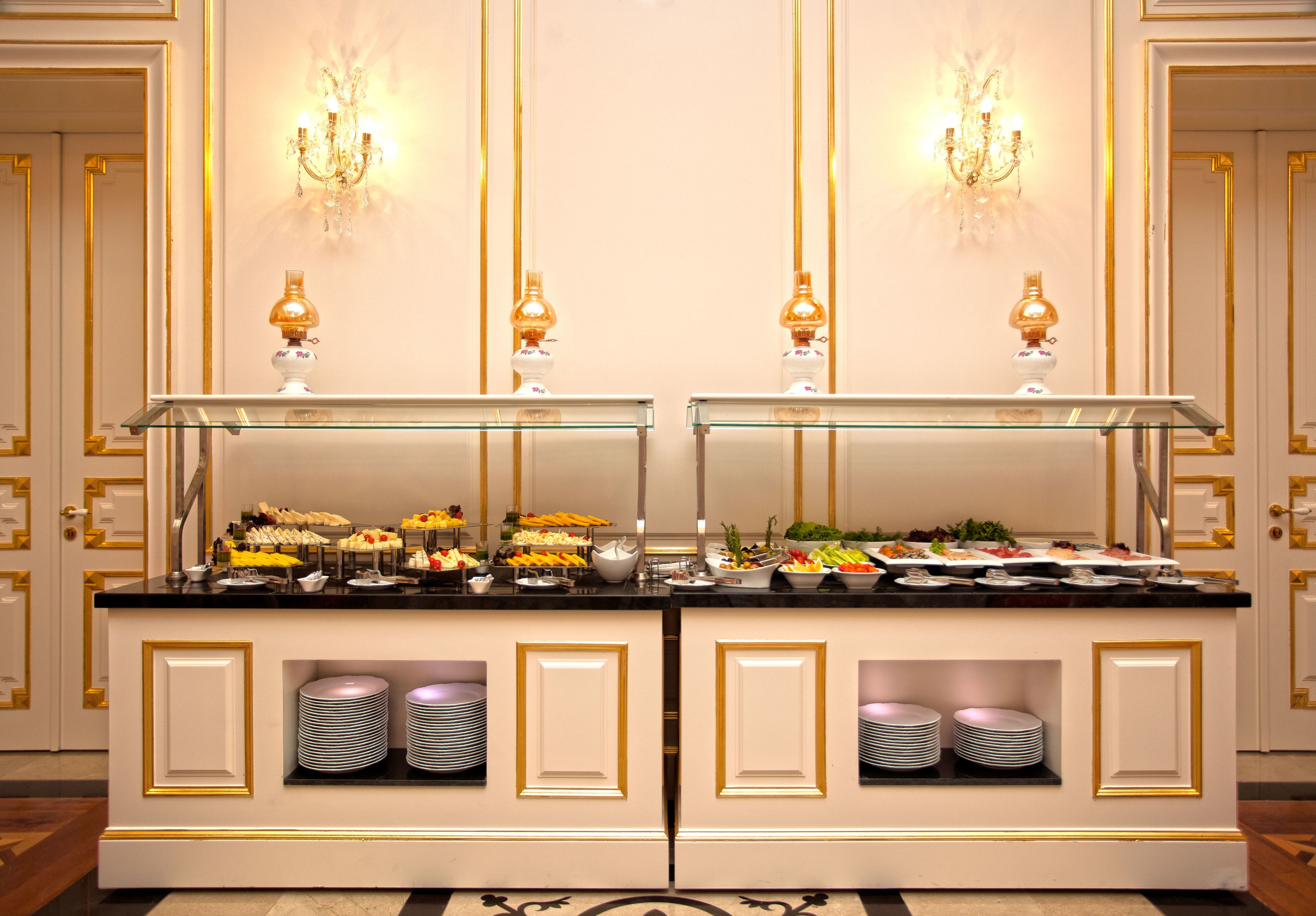 包每日自助早餐