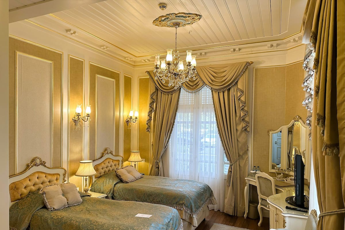 Twin Room | Premium bedding, minibar, in-room safe, free WiFi