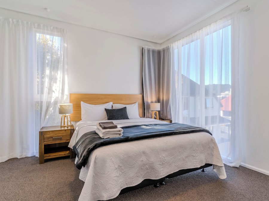 Appartement Prestige, 4 chambres, terrasse | Literie de qualité, lit avec matelas Select Comfort, ameublement unique