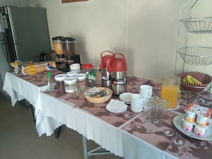 Free daily continental breakfast 