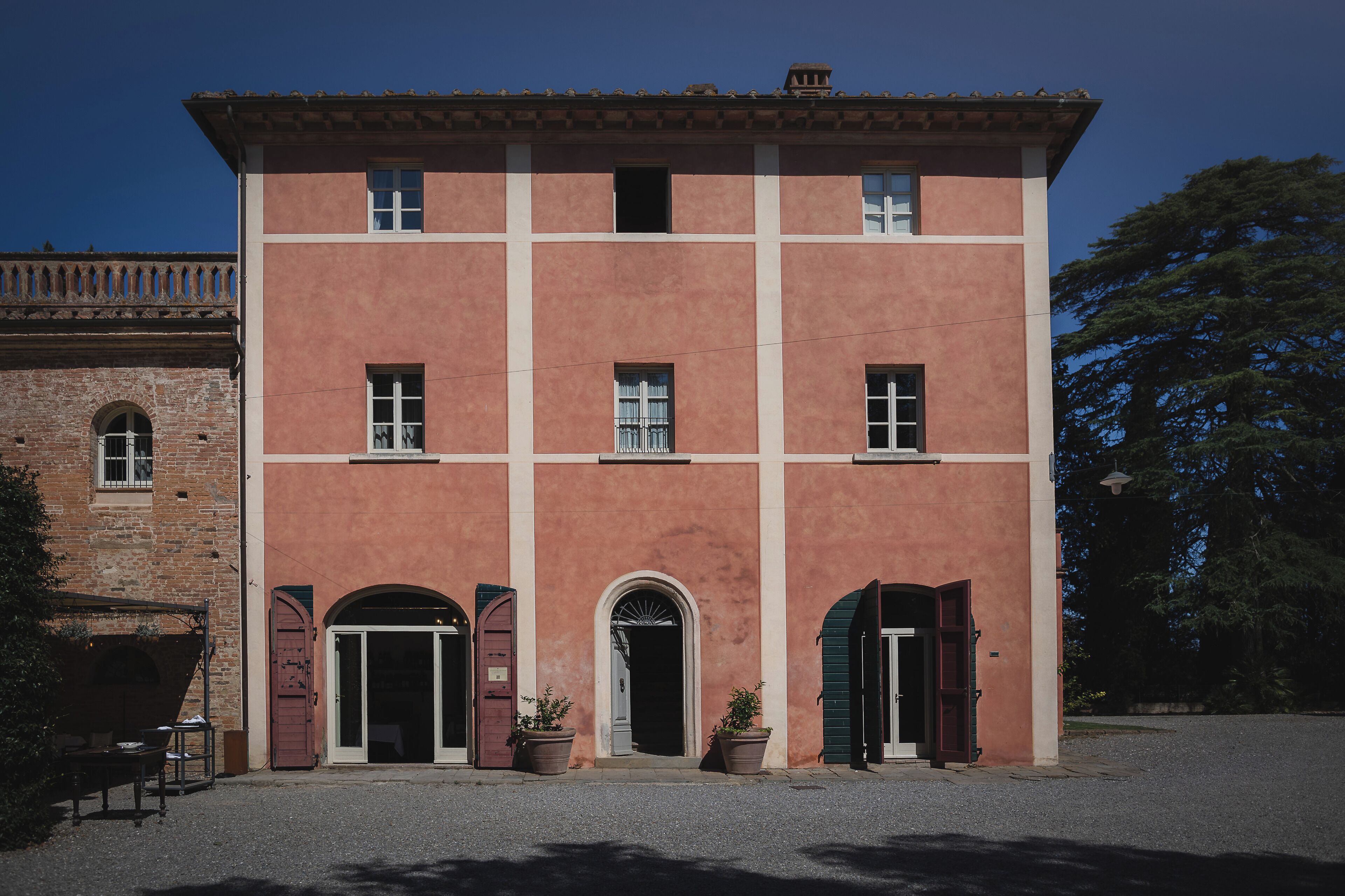 واجهة المنشأة