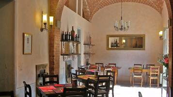 TĂ€gliches FrĂŒhstĂŒcksbuffet (18 EUR pro Person)