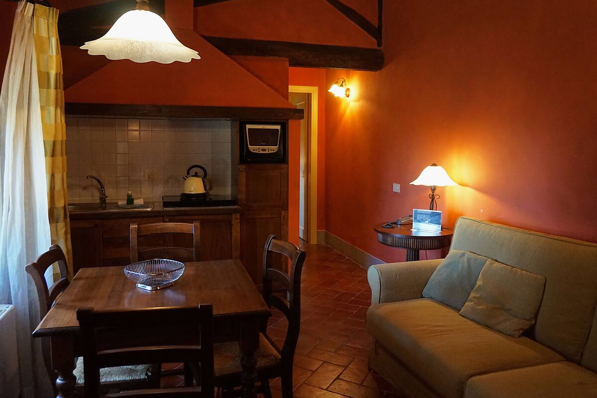 appartamento bilocale | living area | tv, dvd player