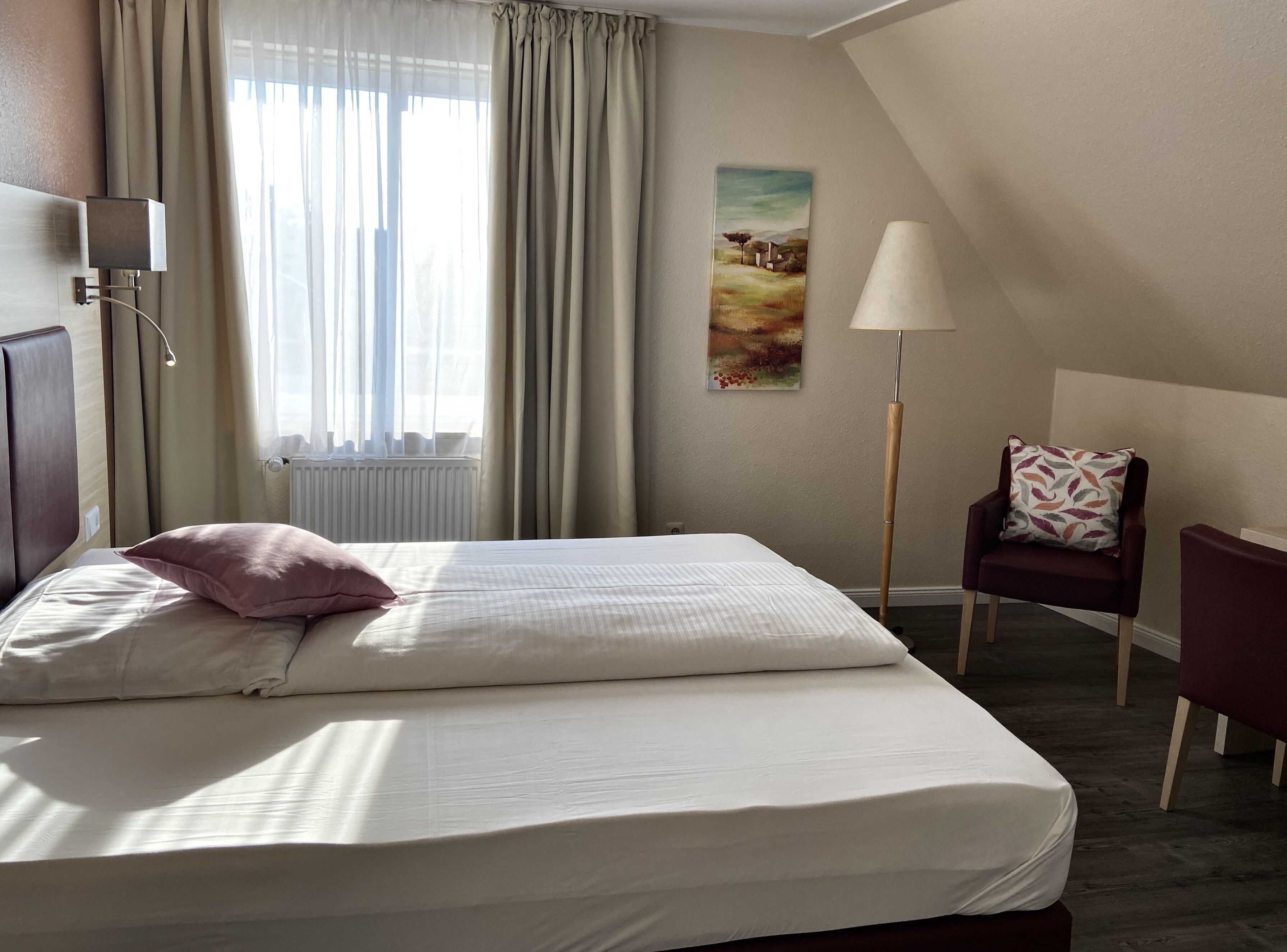 minibar, in-room safe, desk, free wifi