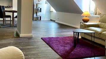 Suite | Minibar, Zimmersafe, Schreibtisch, kostenloses WLAN