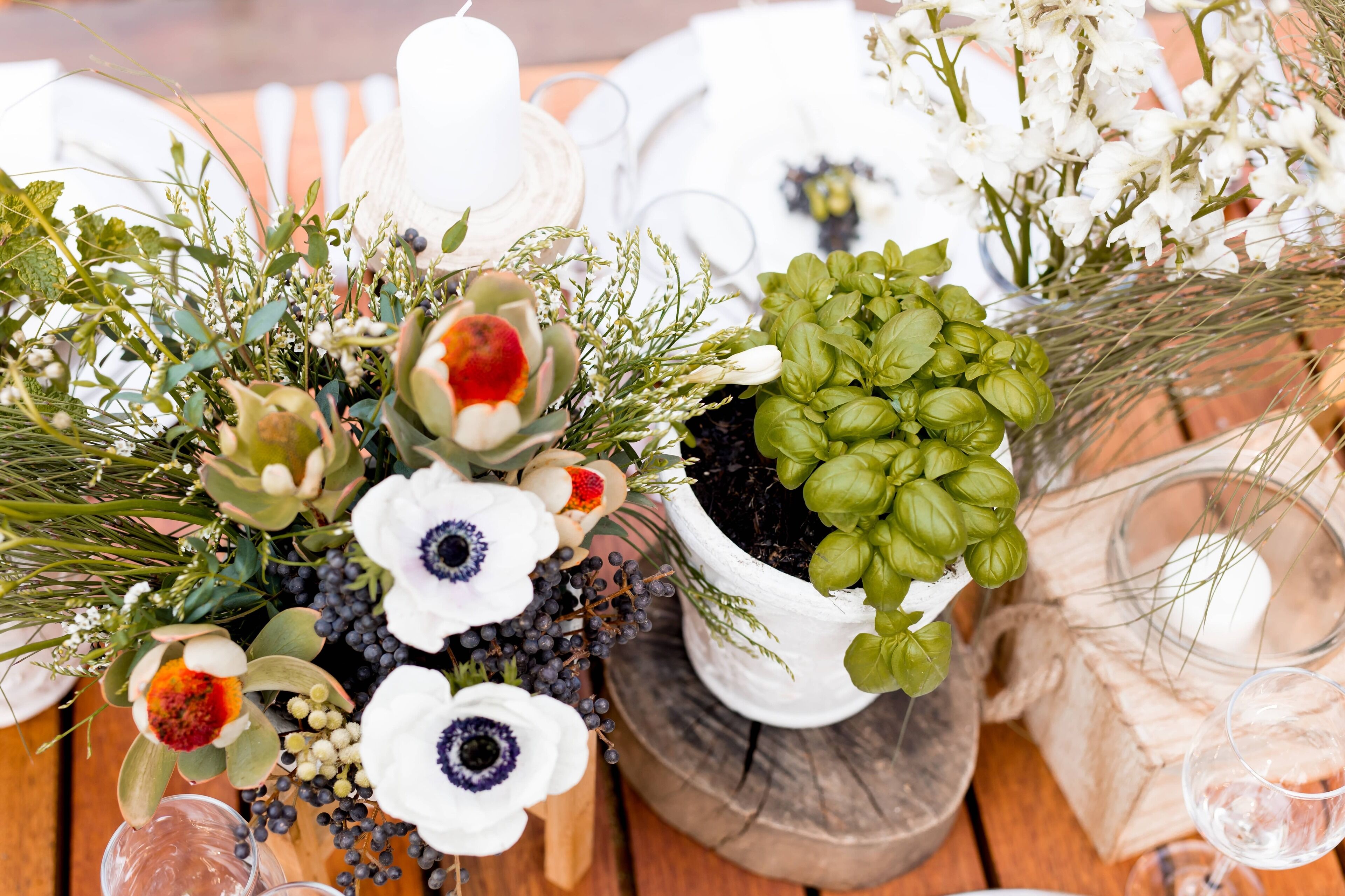 lunch, dinner served; international cuisine, garden views