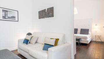 Suite | Minibar, una scrivania, insonorizzazione, Wi-Fi gratuito