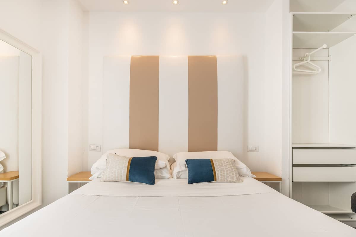1 habitación, minibar, escritorio y sistema de insonorización