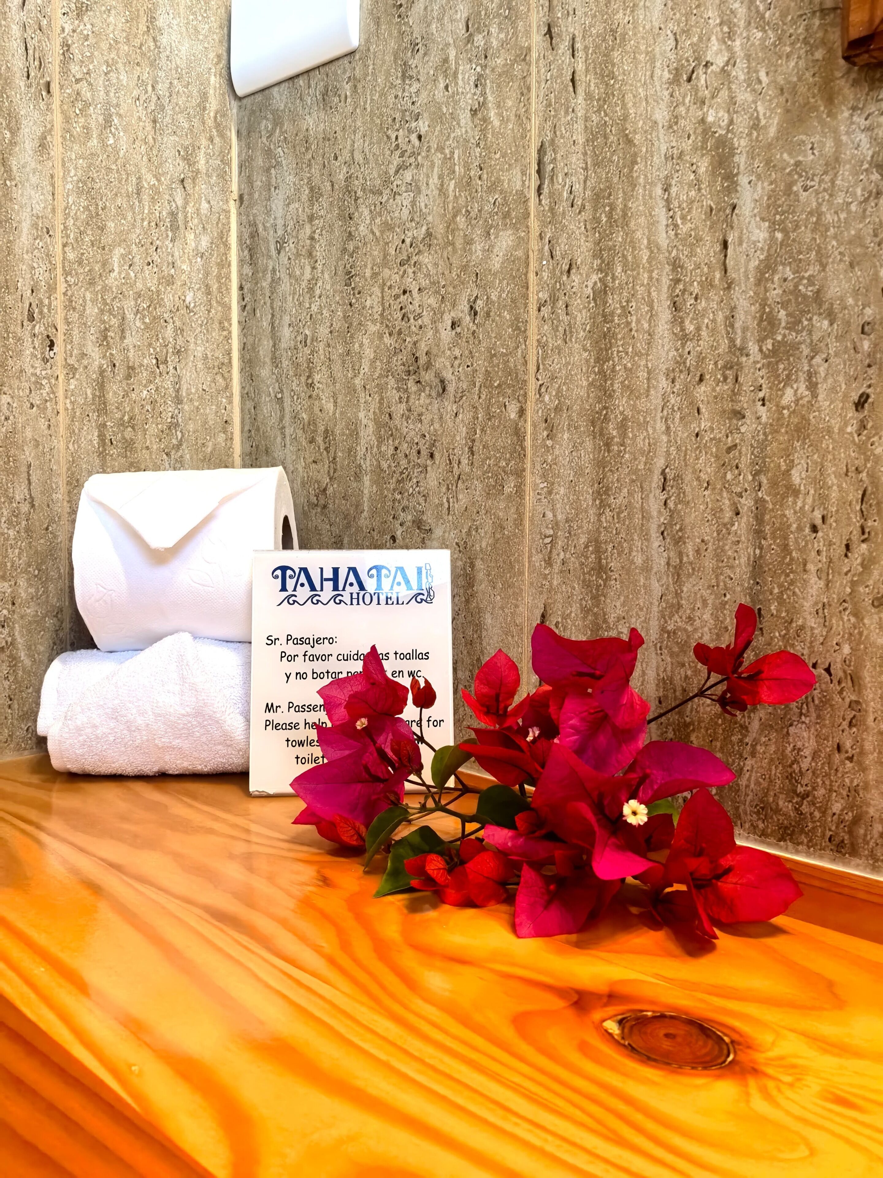 bungalow (double) | bathroom | free toiletries, hair dryer, towels, soap