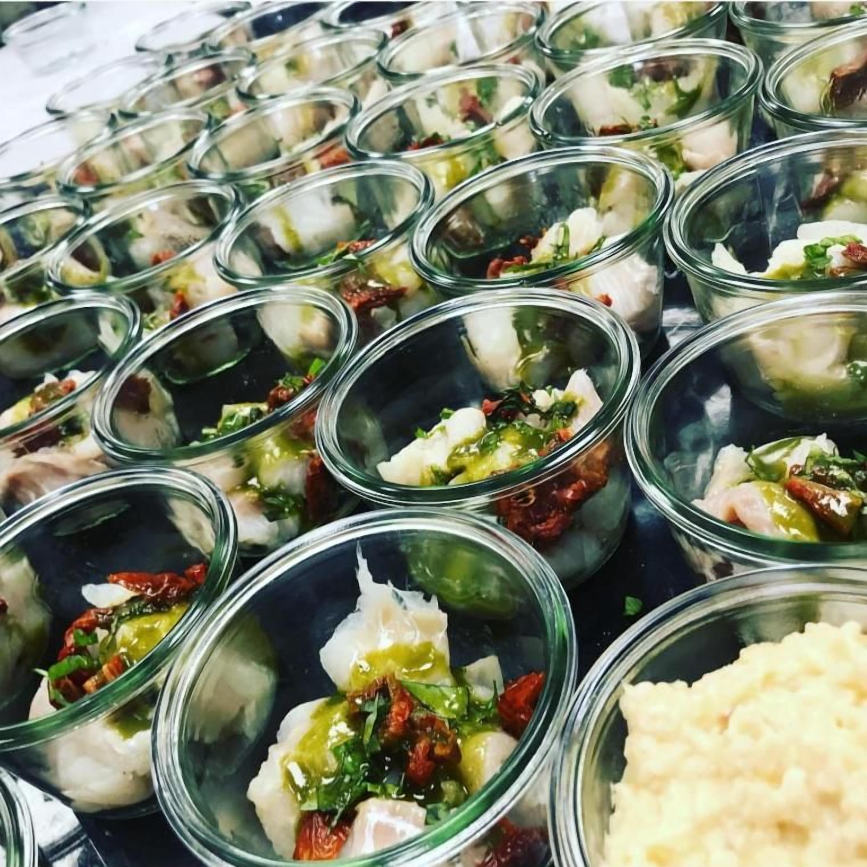 Comida y bebida