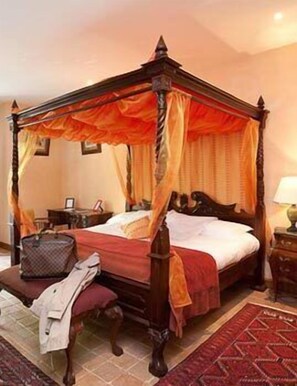 In-room safe, soundproofing, free WiFi - Logis Hôtel les Hauts de St Maure (Sainte-Maure-de-Touraine)