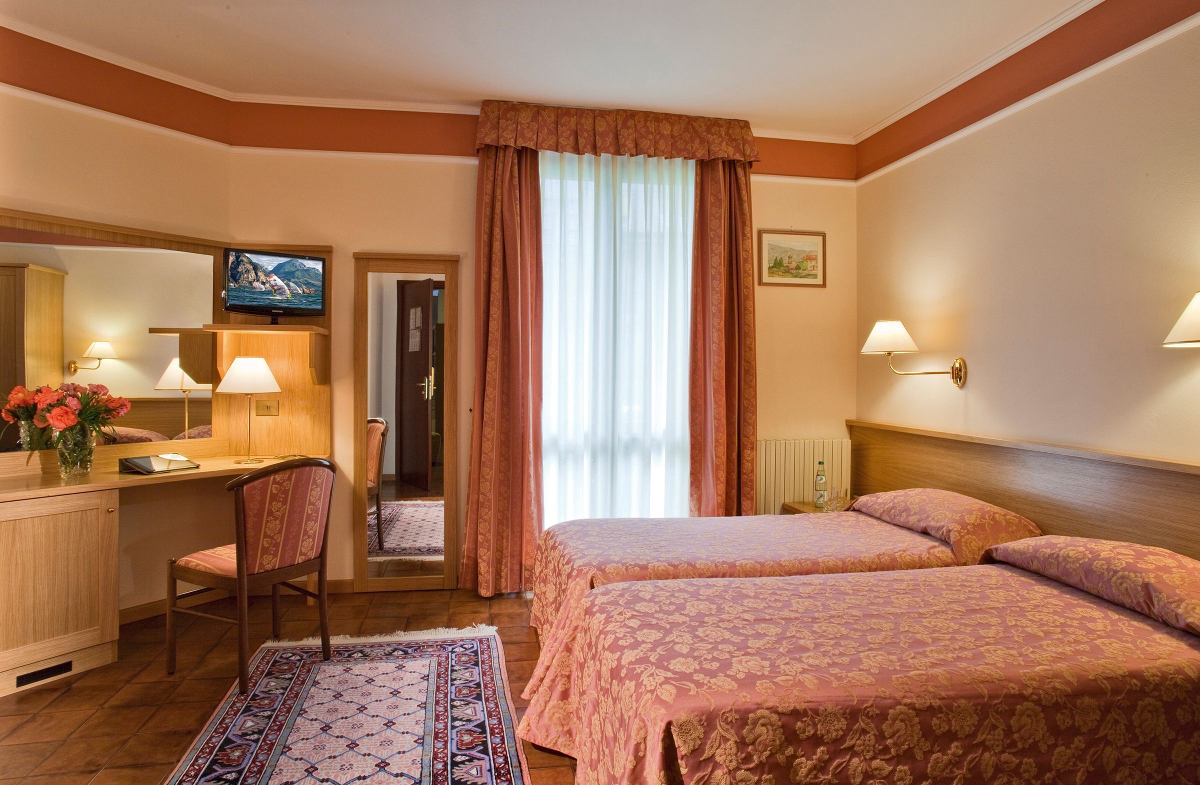 in-room safe, desk, free wifi, bed sheets