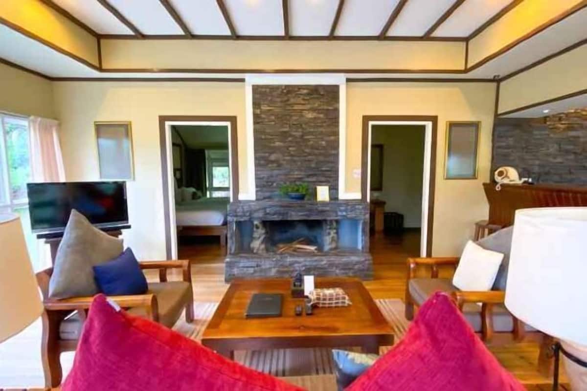 Cribs/infant beds, bed sheets