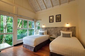 Bed sheets - Sutera Sanctuary Lodges at Kinabalu Park (Ranau)