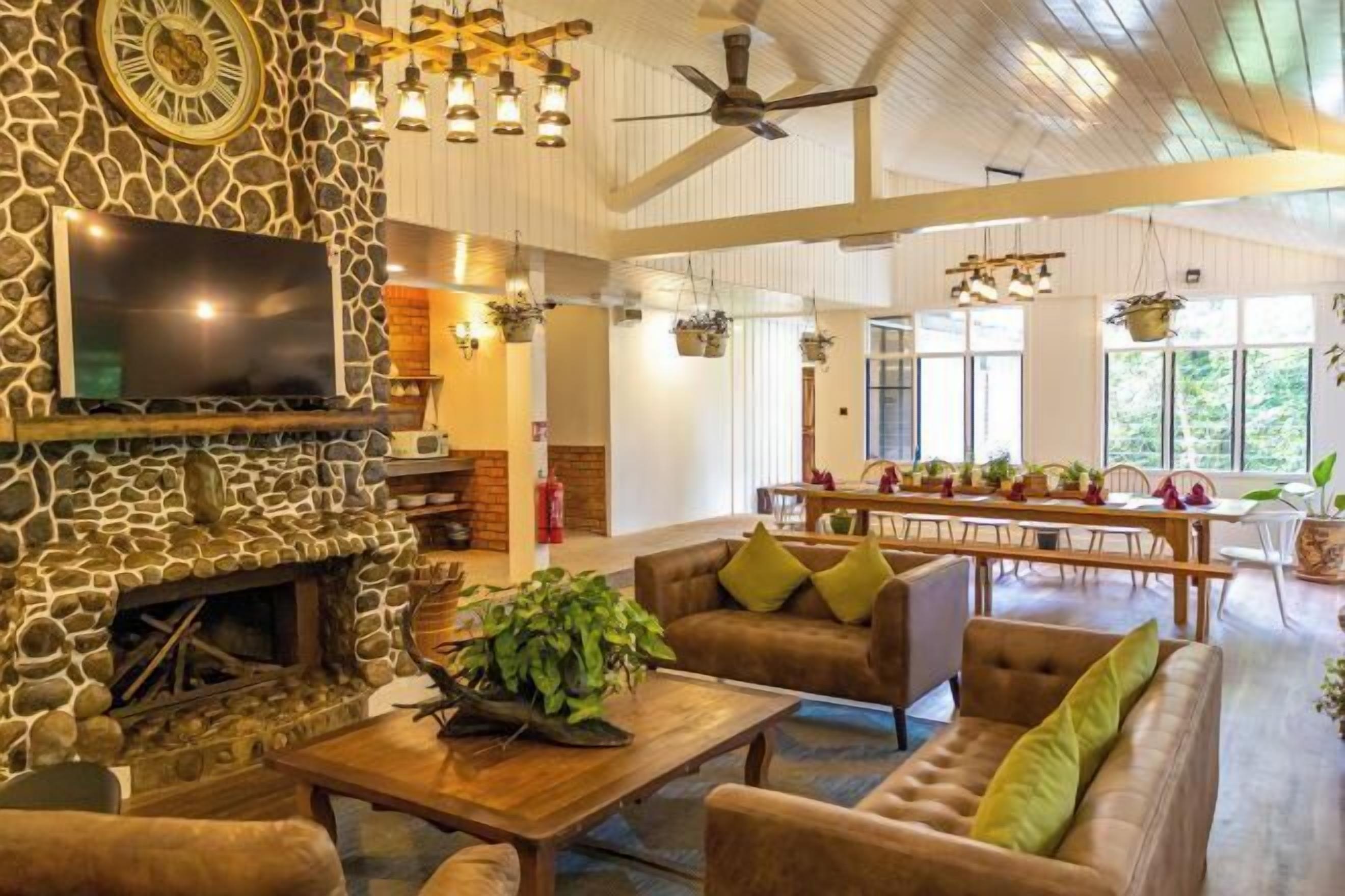 Cots/infant beds, bed sheets