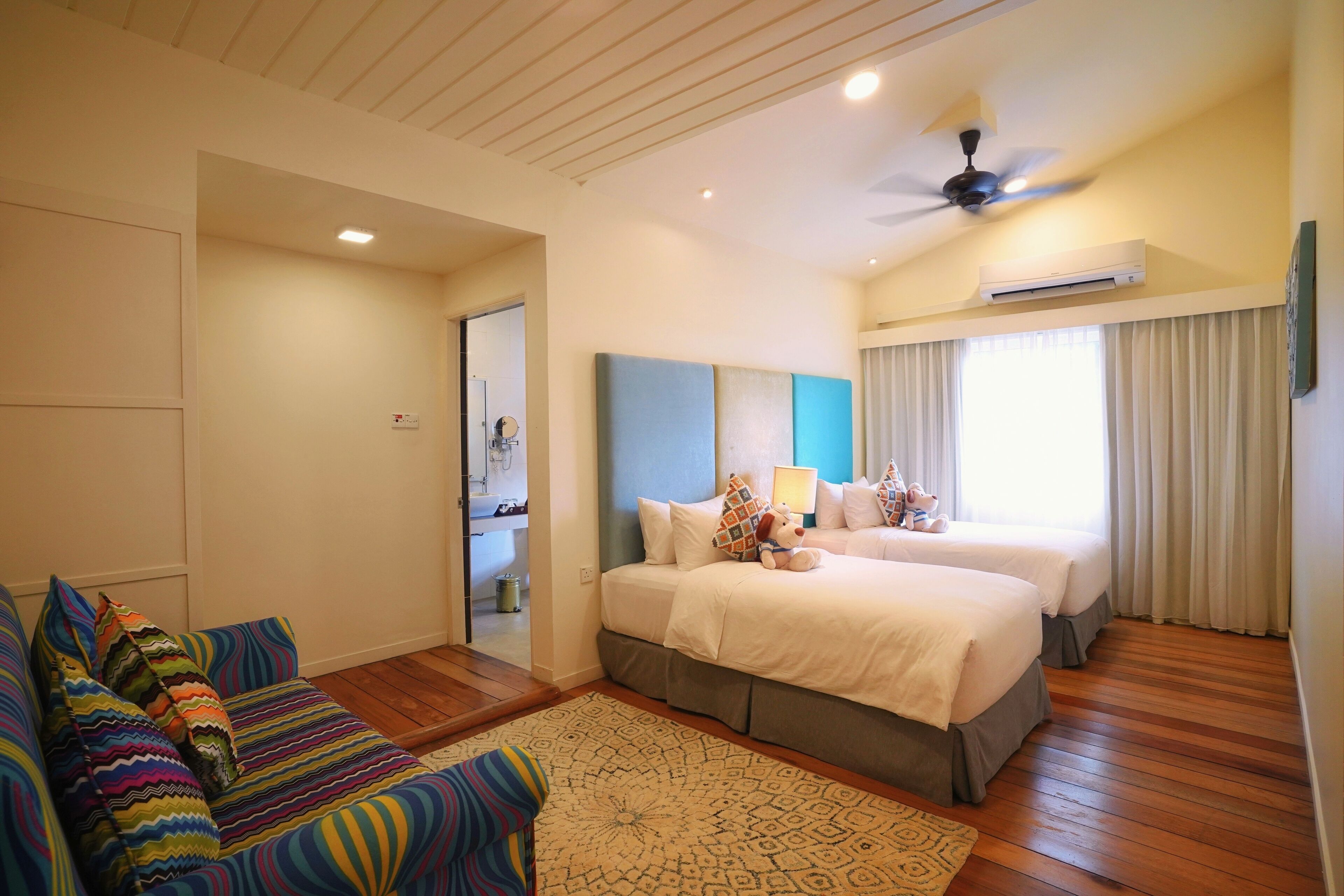 manukan villa 1 + return boat transfer | 1 bedroom, minibar, in-room safe, desk