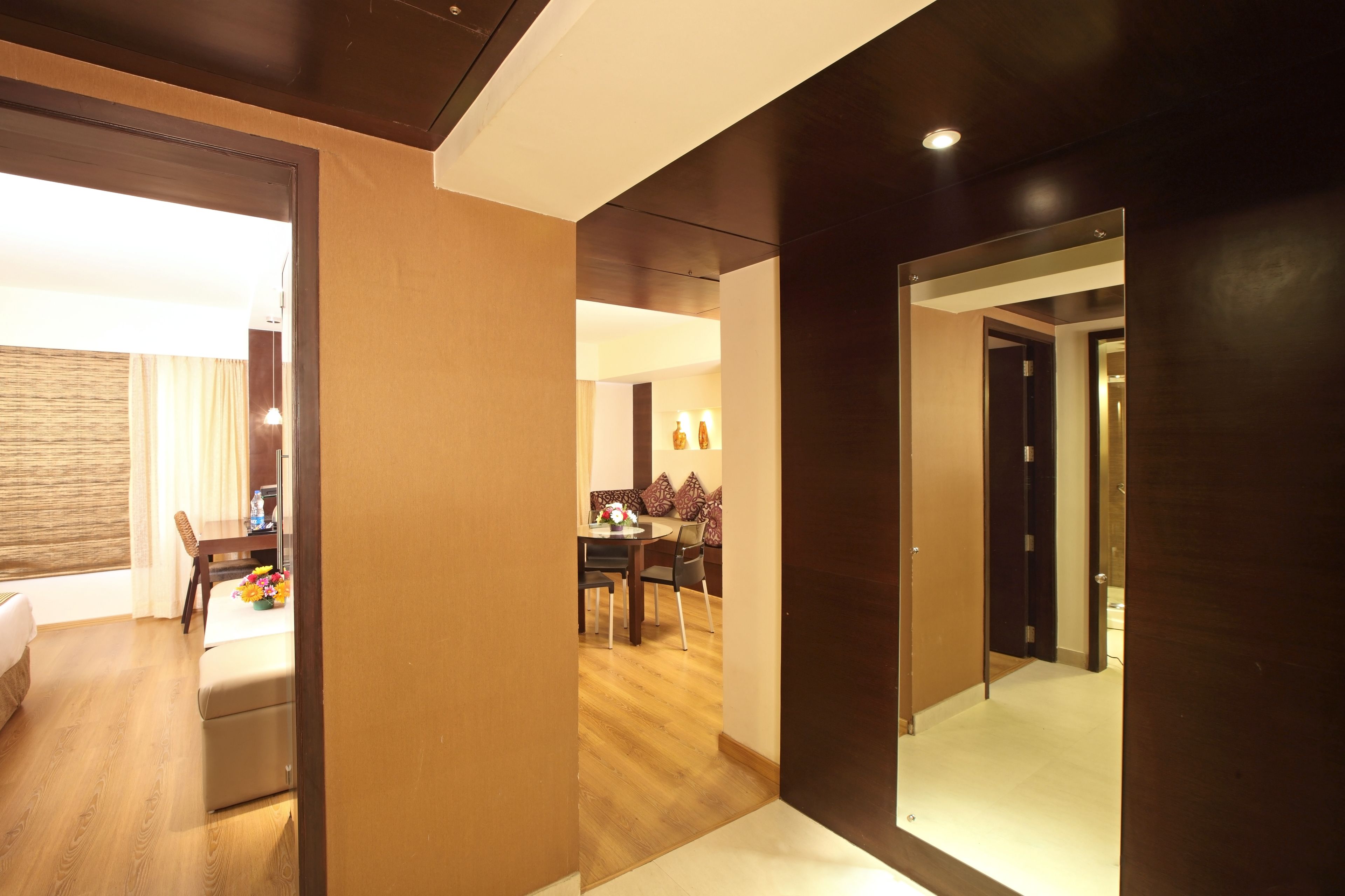 Suite, 1 cama King size | Ropa de cama de alta calidad y minibar 