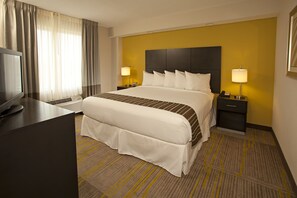 Literie de qualité, lit avec matelas à plateau-coussin