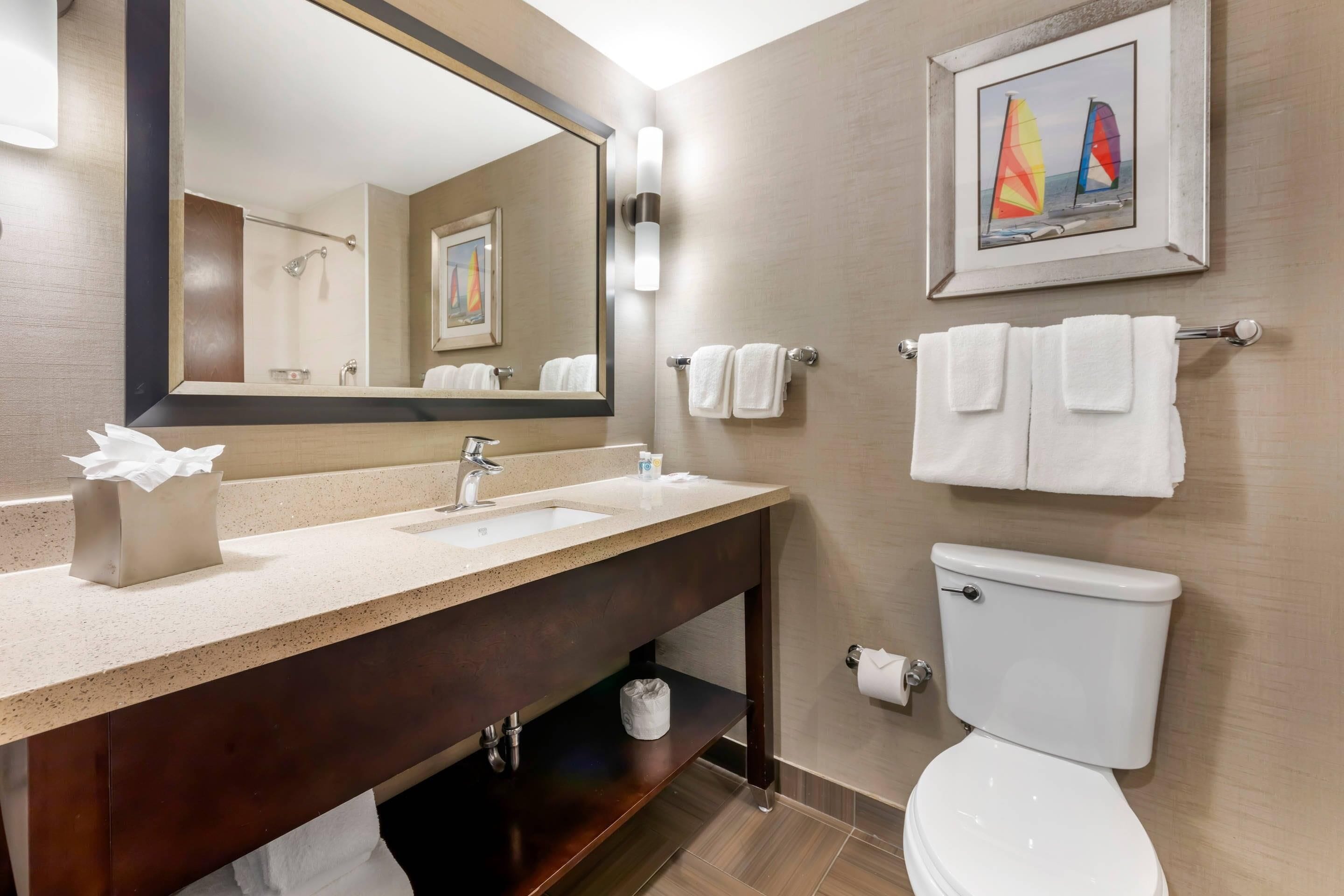 premium bedding, pillow-top beds, in-room safe, desk