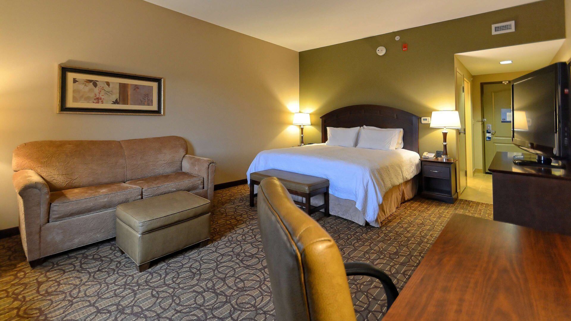 In-room safe, iron/ironing board, free WiFi, bed sheets