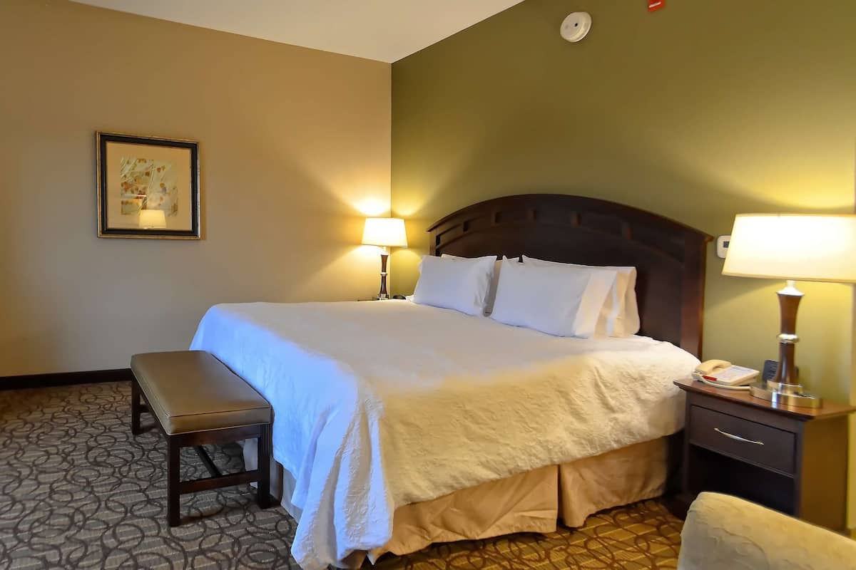 In-room safe, iron/ironing board, free WiFi, bed sheets