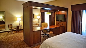 Studio, Accessible, Non Smoking | In-room safe, iron/ironing board, free WiFi, bed sheets