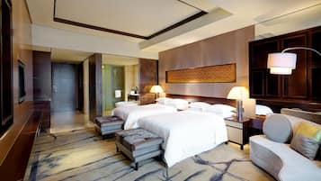 1 kamar tidur, seprai premium, brankas, dan meja kerja