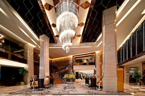 Lobby lounge