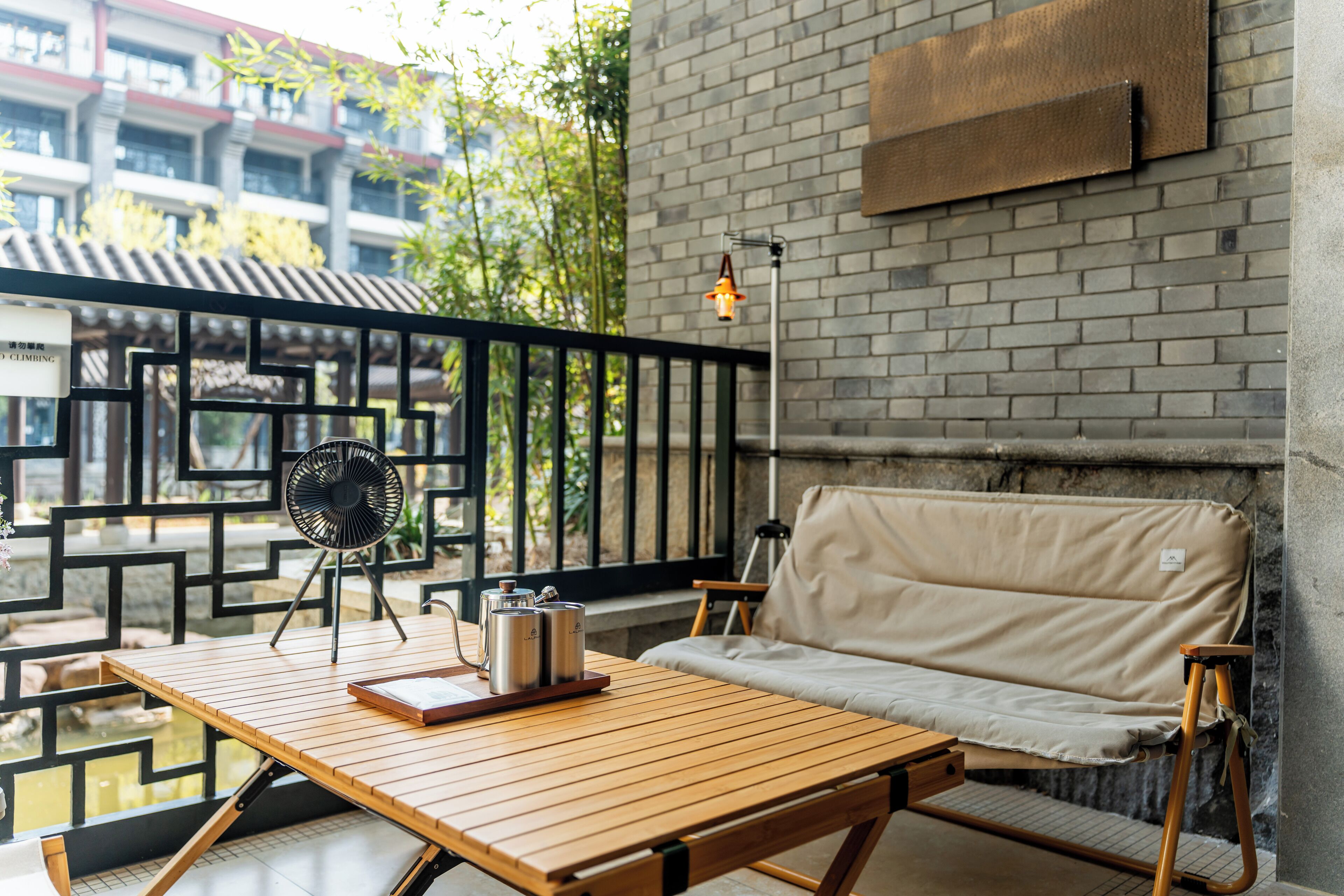 glamping room, 2 double beds, balcony | balcony