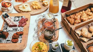 Daily buffet breakfast (EUR 30 per person)