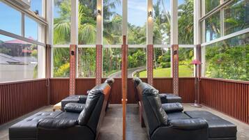 Couples treatment room(s), body treatments, hot stone massages
